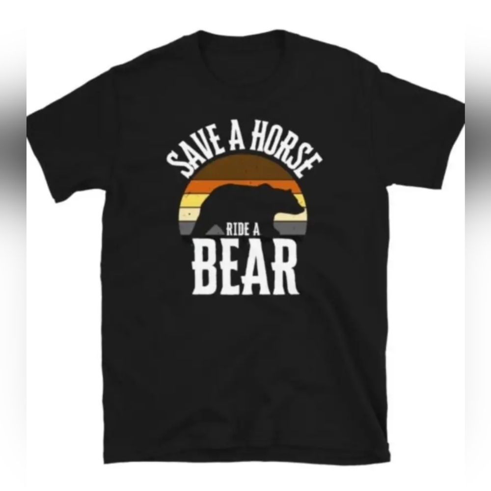 🌈 T-Shirt--"Bear Pride Love" in Black, Men's size XL. ✴️LAST ONE✴️